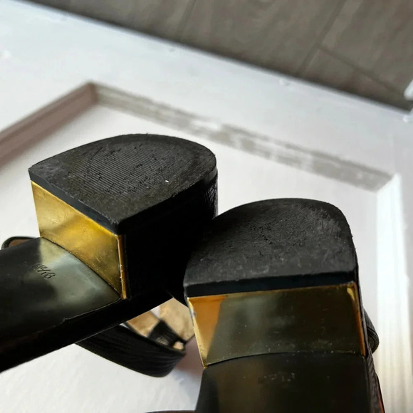 Talbots Navy Ankle-Strap Sandal Low Block Heels - Size 9.5 - Picture 7 of 9